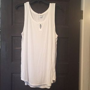 Women’s athletic tank top